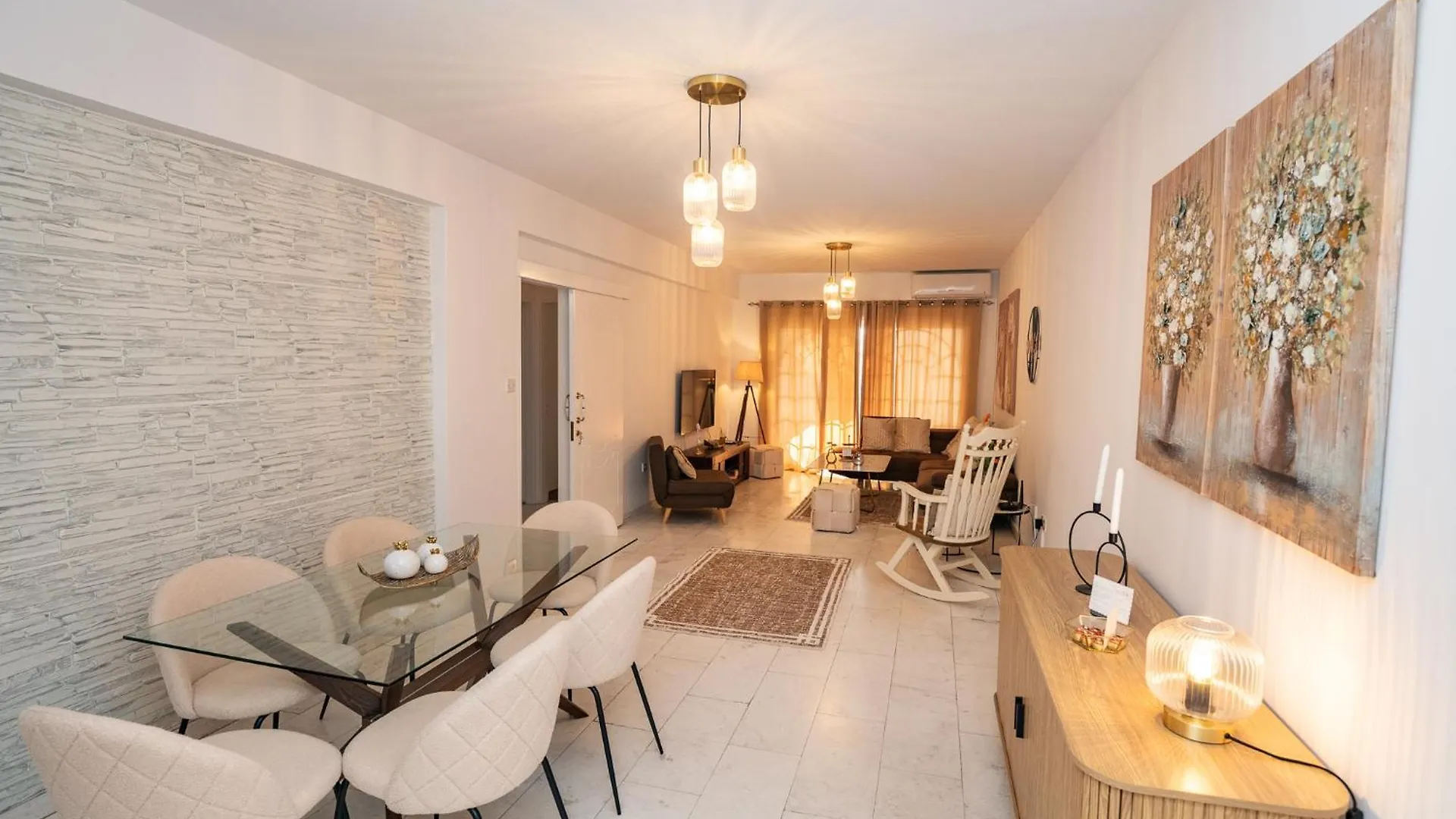 Quattro City Center Apartments Larnaca
