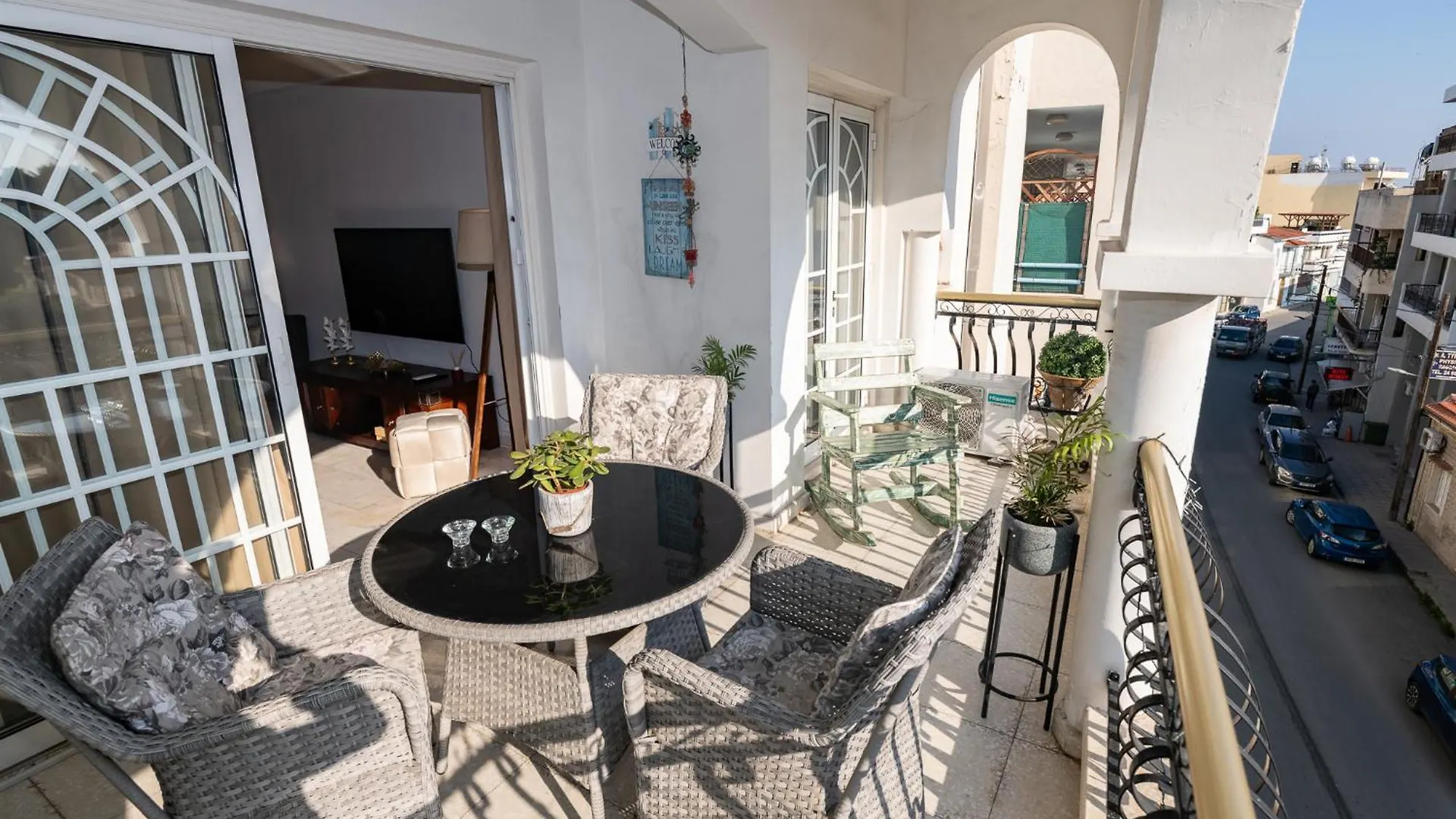 Quattro City Center Apartments Larnaca