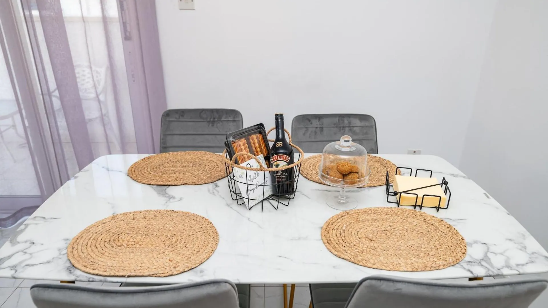 Quattro City Center Apartments Larnaca